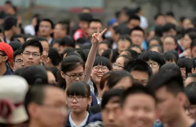 重磅！2019成都中考分?jǐn)?shù)線出來了！