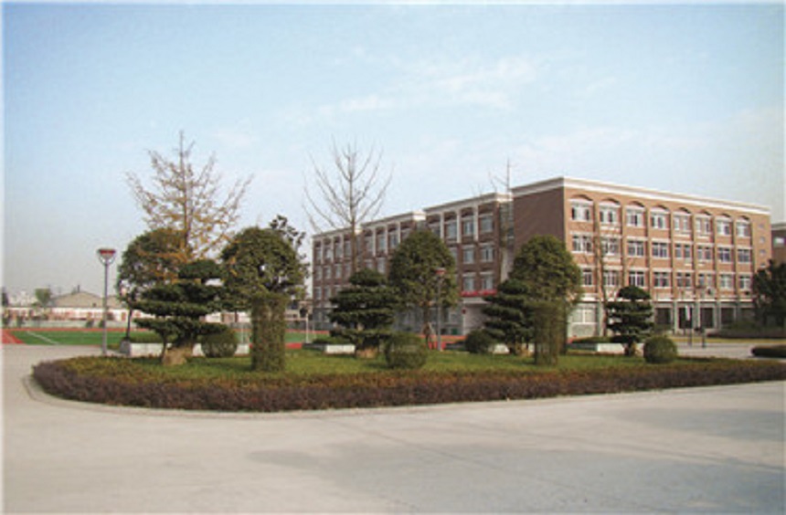 北大附中成都新津?yàn)槊鲗W(xué)校地址在哪里？