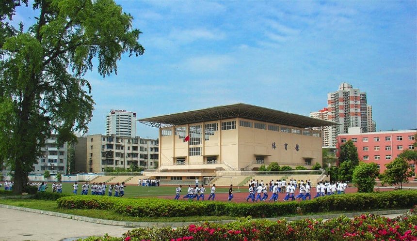 成都鐵路中學在哪？