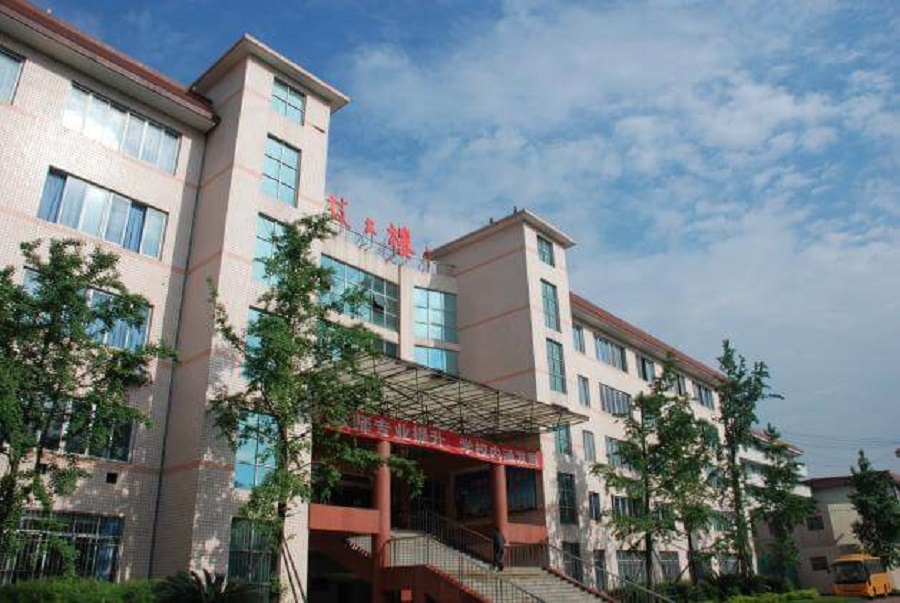 雙流中學(xué)地址在哪里？