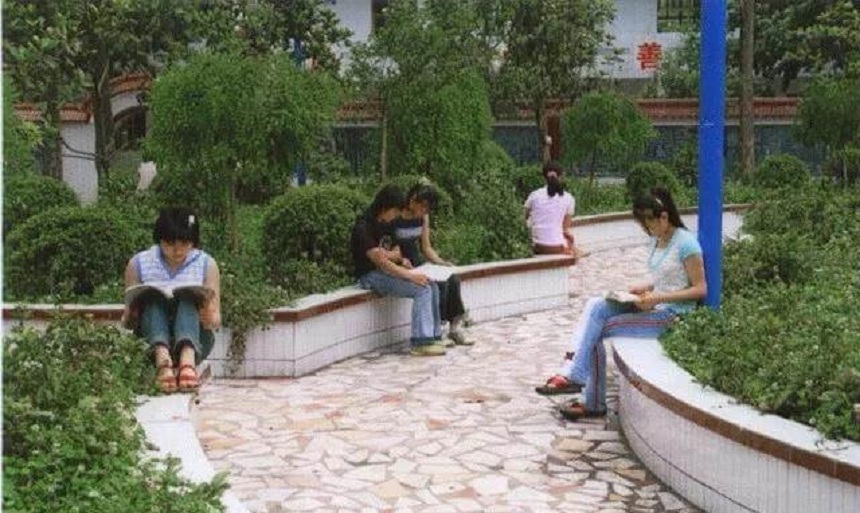 倉山中學怎么樣，這個學校好不好？