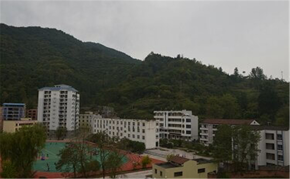 萬源市第二中學(xué)教學(xué)質(zhì)量怎么樣、好不好?