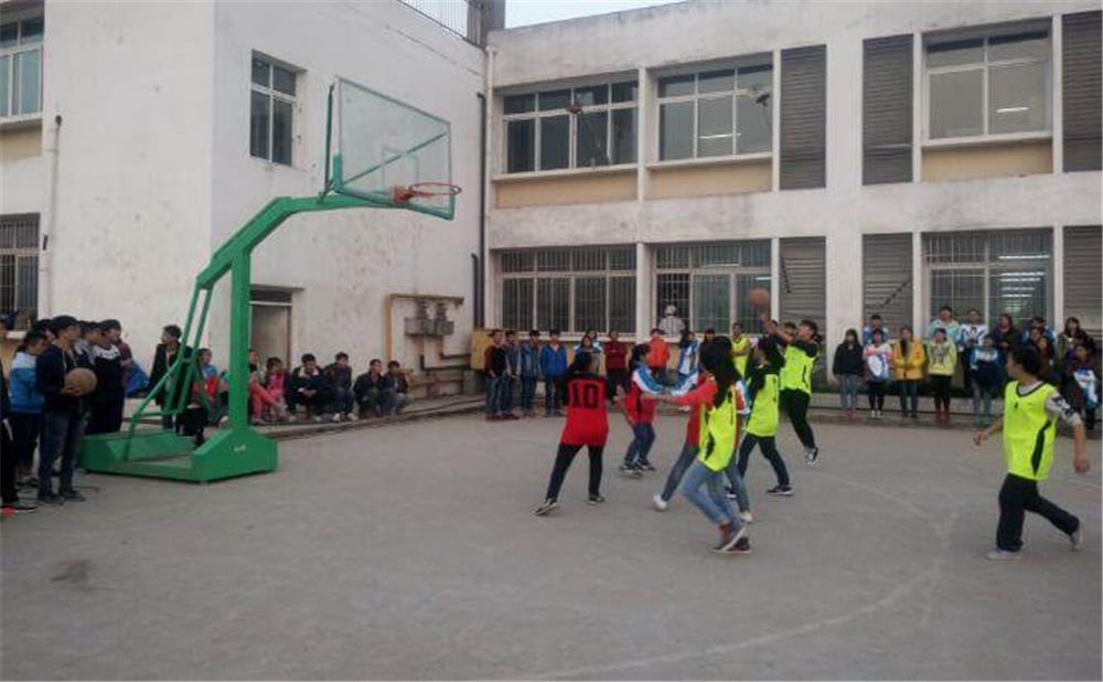 巴中市第五中學(xué)詳細(xì)地址在什么地方？