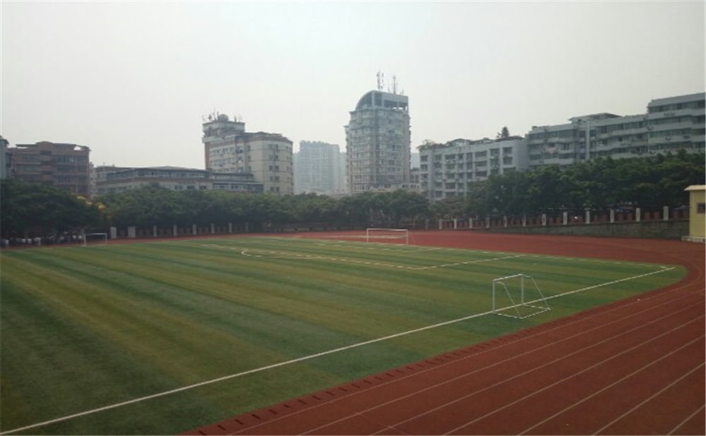 內(nèi)江市翔龍中學(xué)學(xué)校詳細(xì)地址在什么地方？