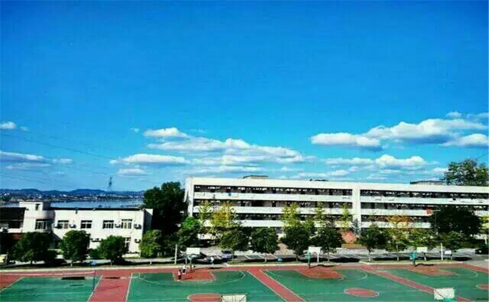 南充龍門中學學校招辦電話是多少？