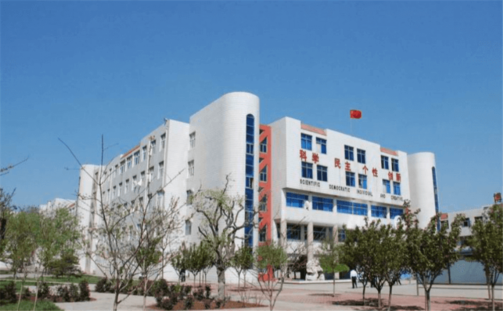 周口中學(xué)學(xué)校環(huán)境怎么樣？