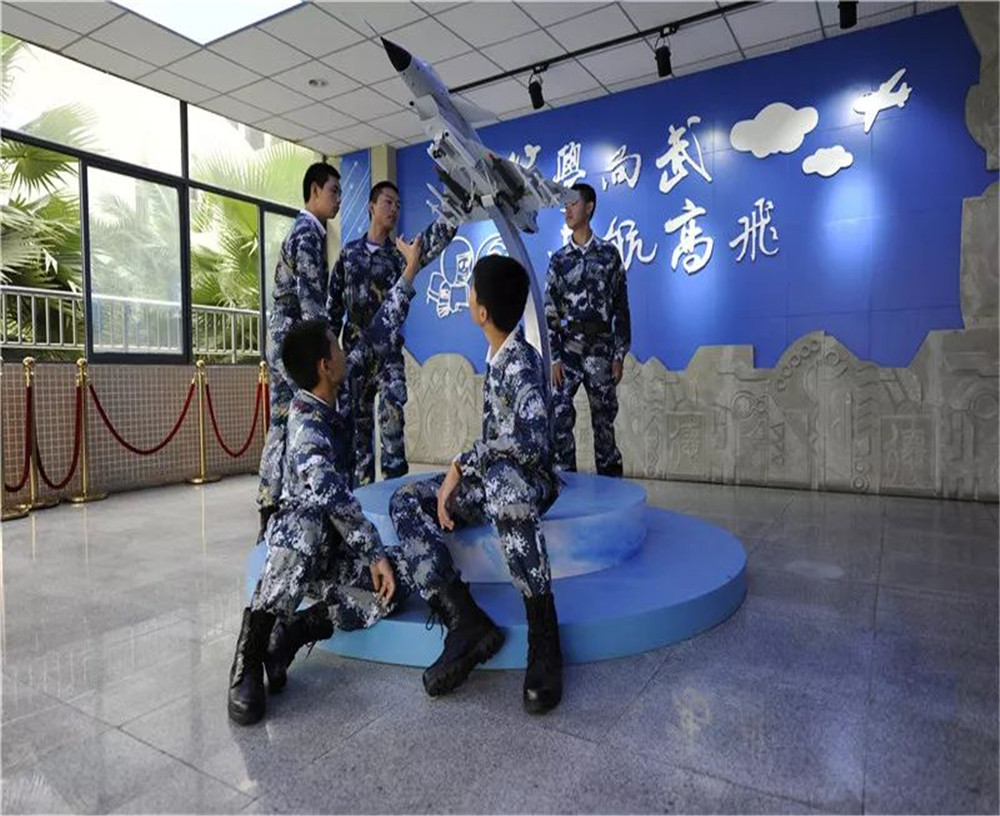 四川大學(xué)附屬中學(xué)每年的學(xué)費多少錢？