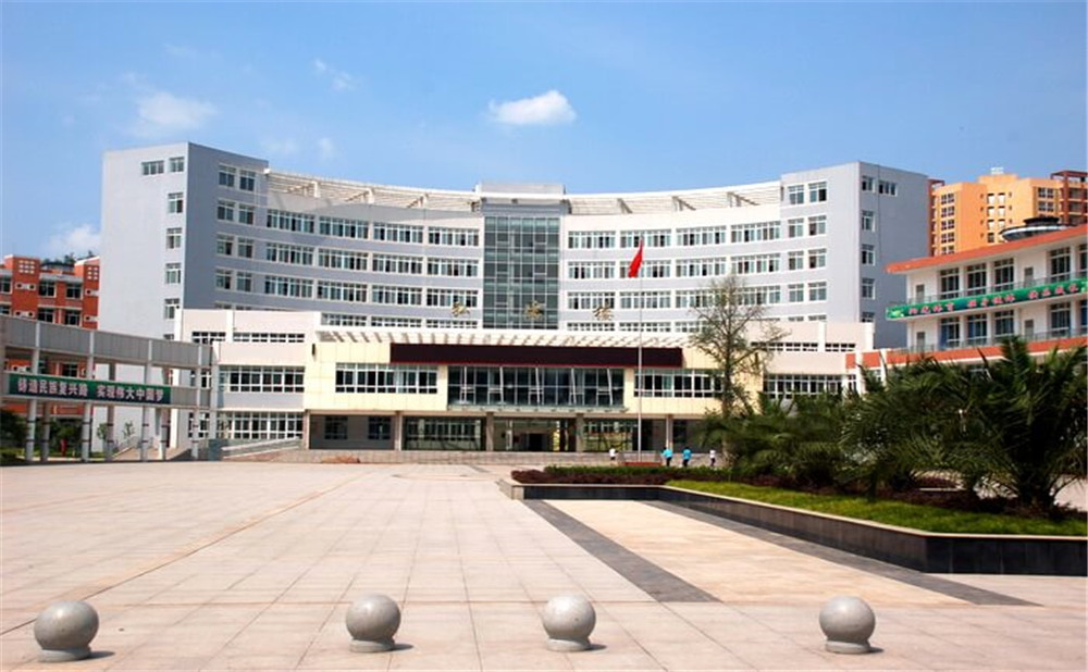 簡陽中學(xué)的高中部錄取分數(shù)是多少？