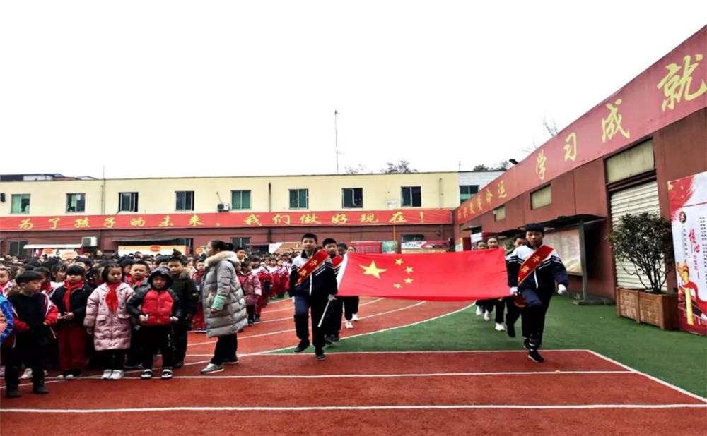 成都文武學校去年的錄取分數(shù)線是多少？