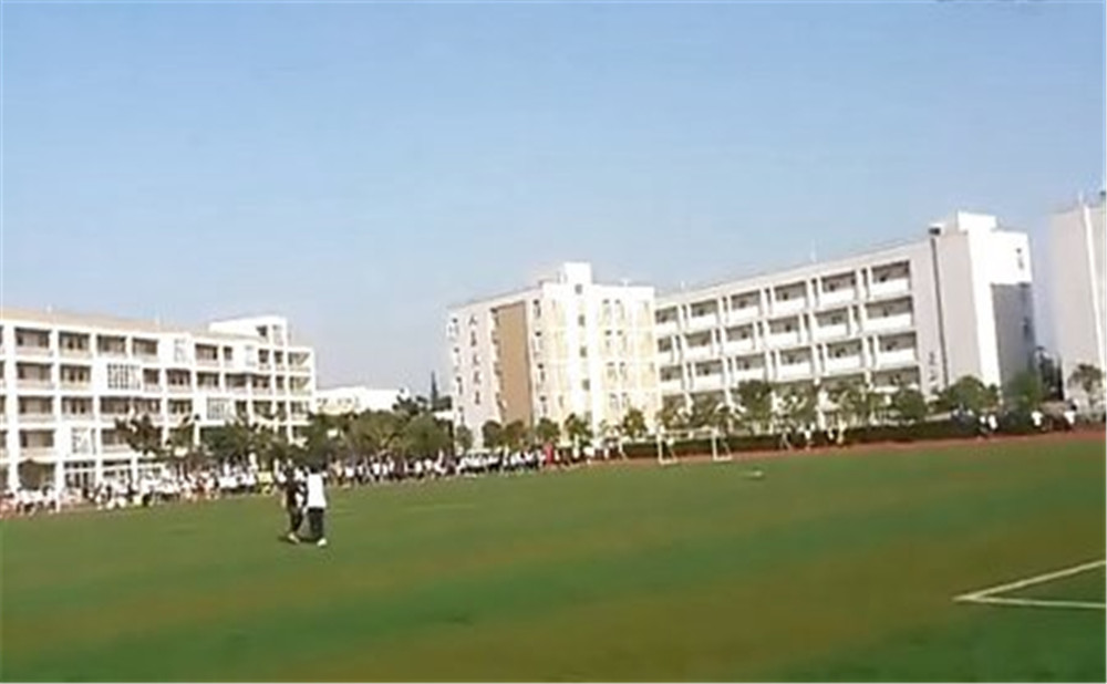 郫縣四中的高考升學(xué)率高不高？
