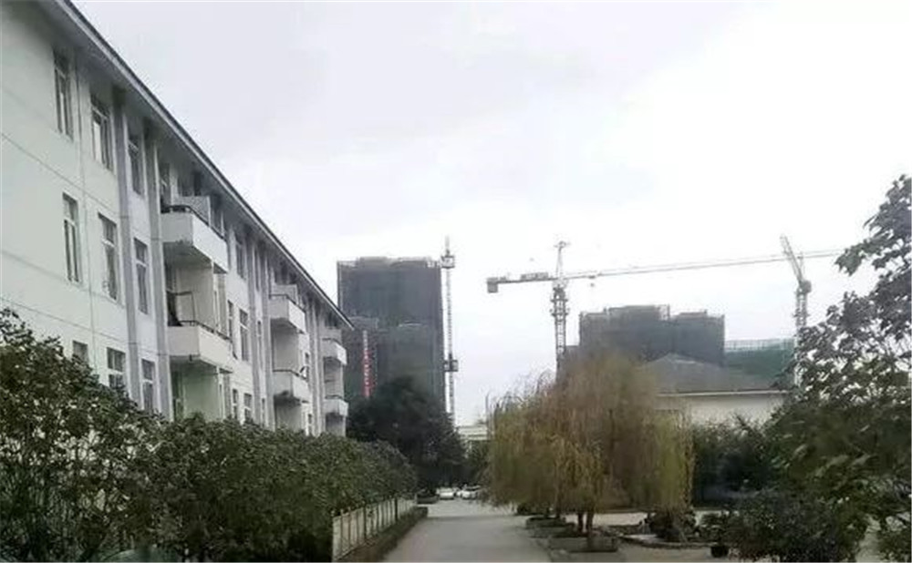 淮口中學去年的錄取分數(shù)線是多少？