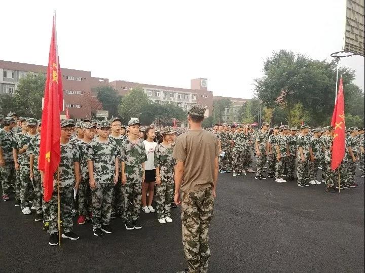 華潤高級(jí)中學(xué)的升學(xué)率怎么樣？"華潤1.jpg"