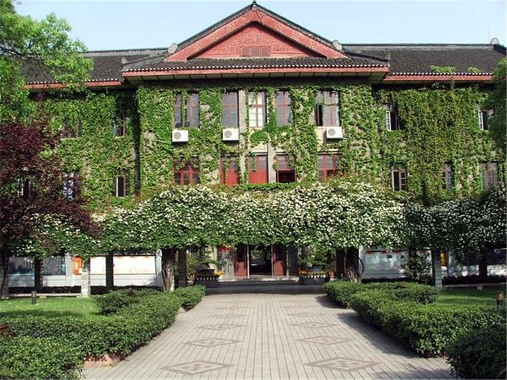 成都市田家炳中學(xué)的升學(xué)率是多少？