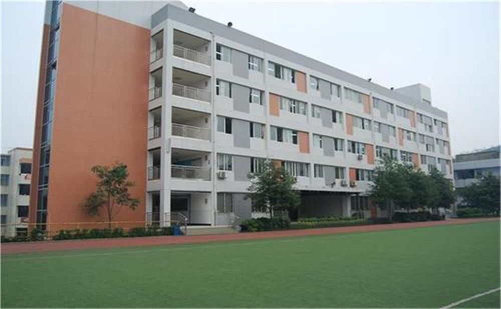 石橋中學(xué)近三年的錄取分數(shù)是多少？