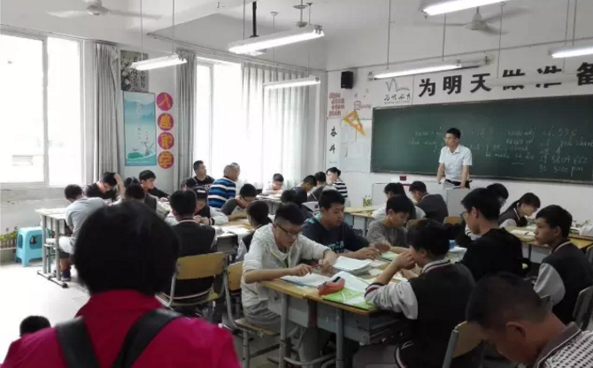 北大附中成都新津?yàn)槊鲗W(xué)校的住宿環(huán)境怎么樣？