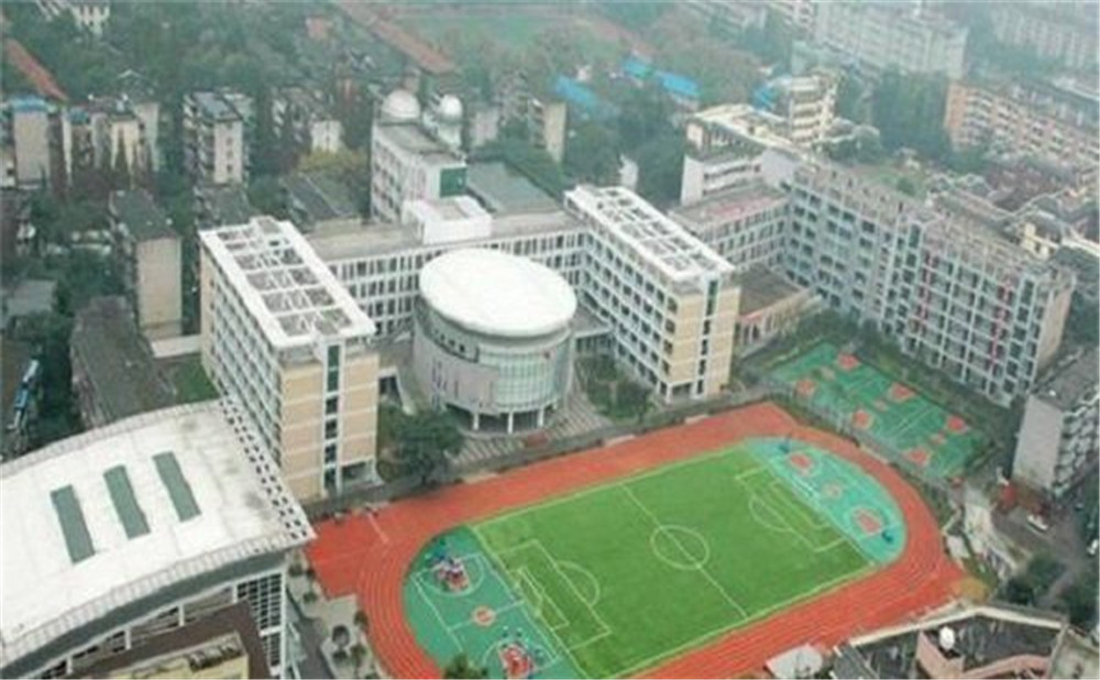 成都十二中（四川大學(xué)附屬中學(xué)）的本科升學(xué)率高不高？