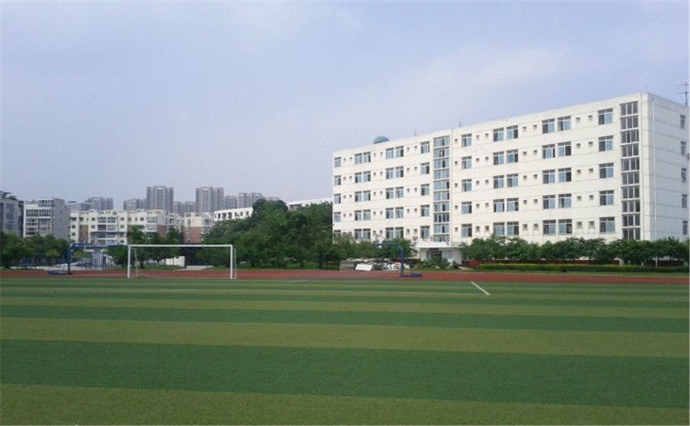 2020年龍泉二中計(jì)劃招多少人？