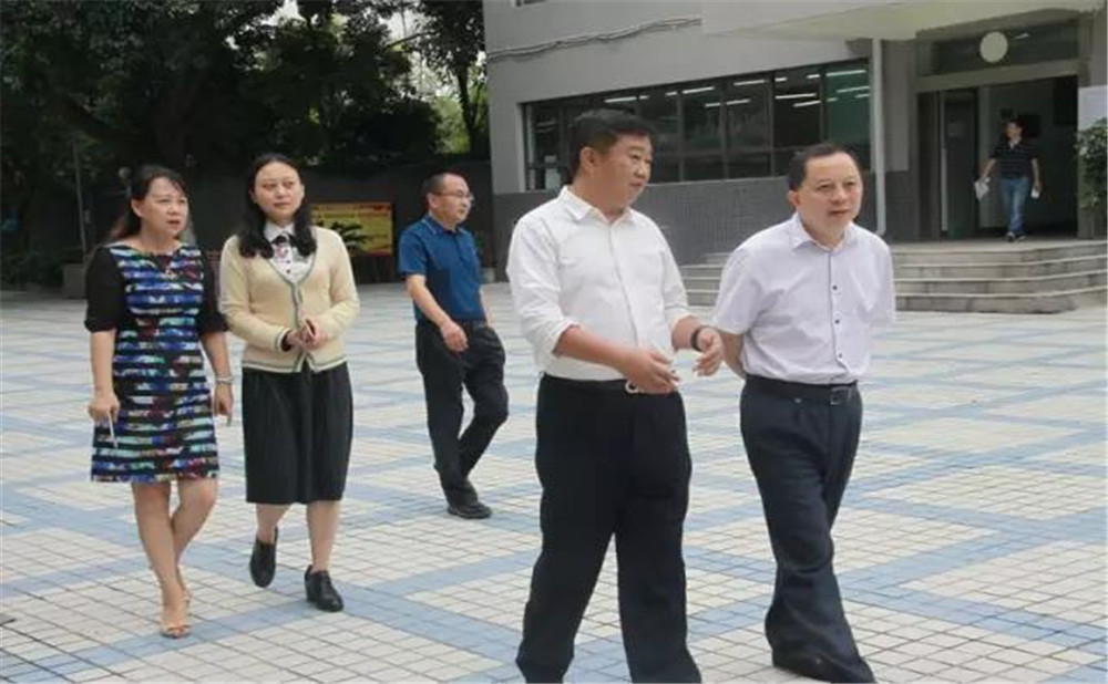 2020年鹽道街外國(guó)語(yǔ)學(xué)校計(jì)劃招多少人？