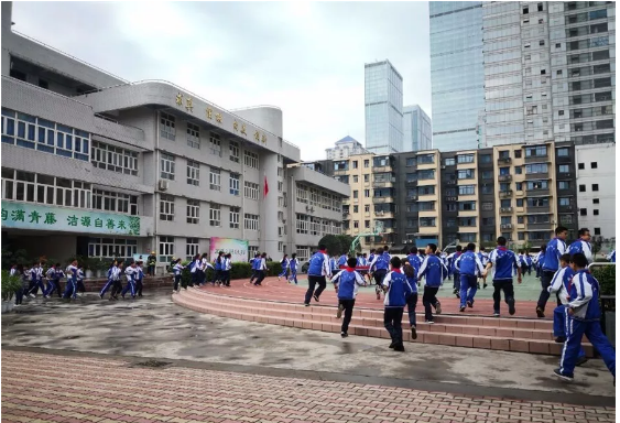 2020成都市第十七中學(xué)的升學(xué)率有多少？