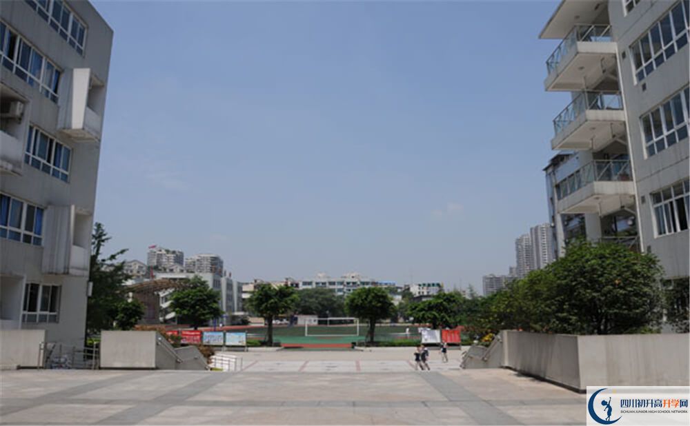 成都鐵路中學(xué)高中本部的錄取分數(shù)是多少？