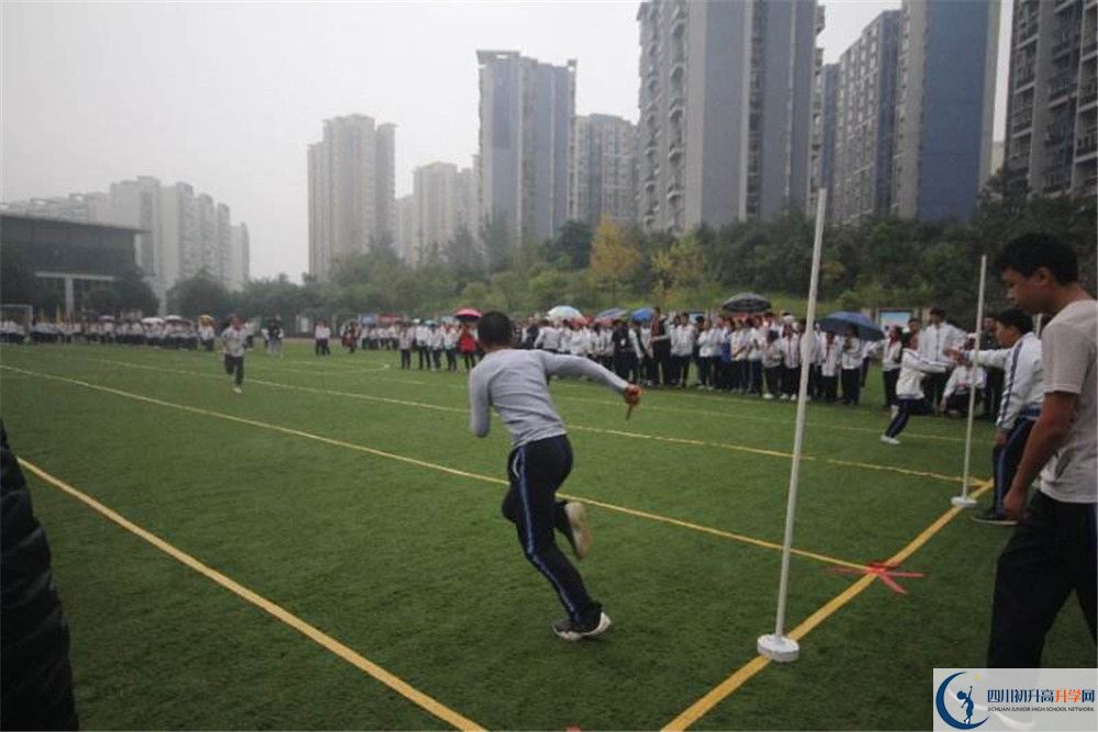 成都市第三中學高中歷年來的分數(shù)線是多少？