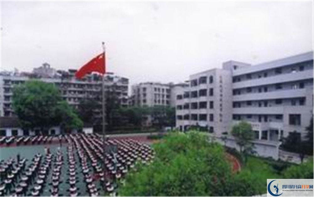 成都市第十七中學(xué)的分?jǐn)?shù)線大概是多少？