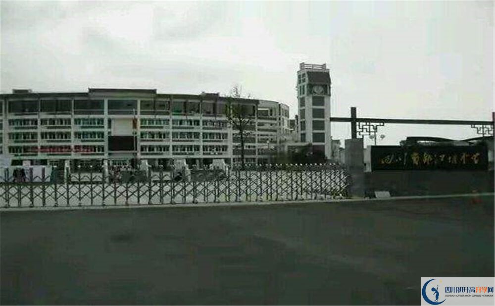 都江堰中學(xué)2020年外地招生考試時間是多久？