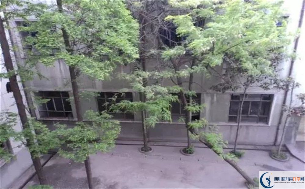 川化中學自主招生分數(shù)是多少？
