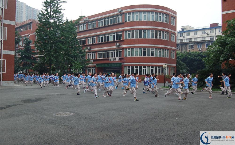 北師大成都實驗中學(xué)初升高難不難？