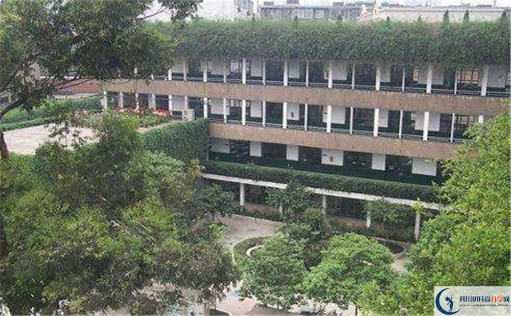 成都列五中學初升高難不難？
