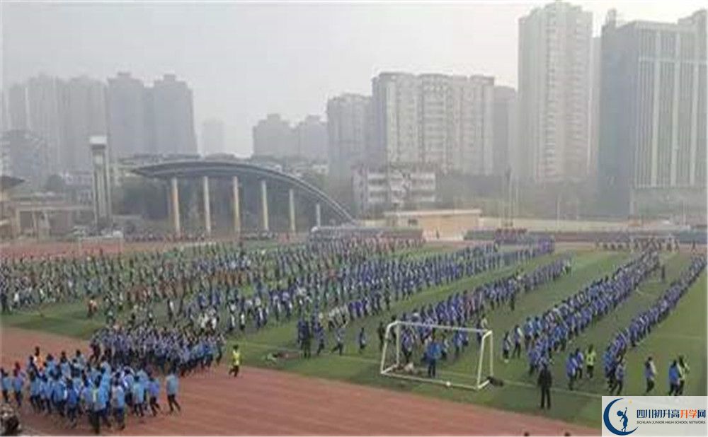 大彎中學高中住宿怎么樣？