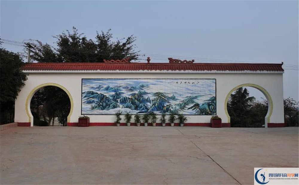 賈家中學(xué)高中部地址在哪里？