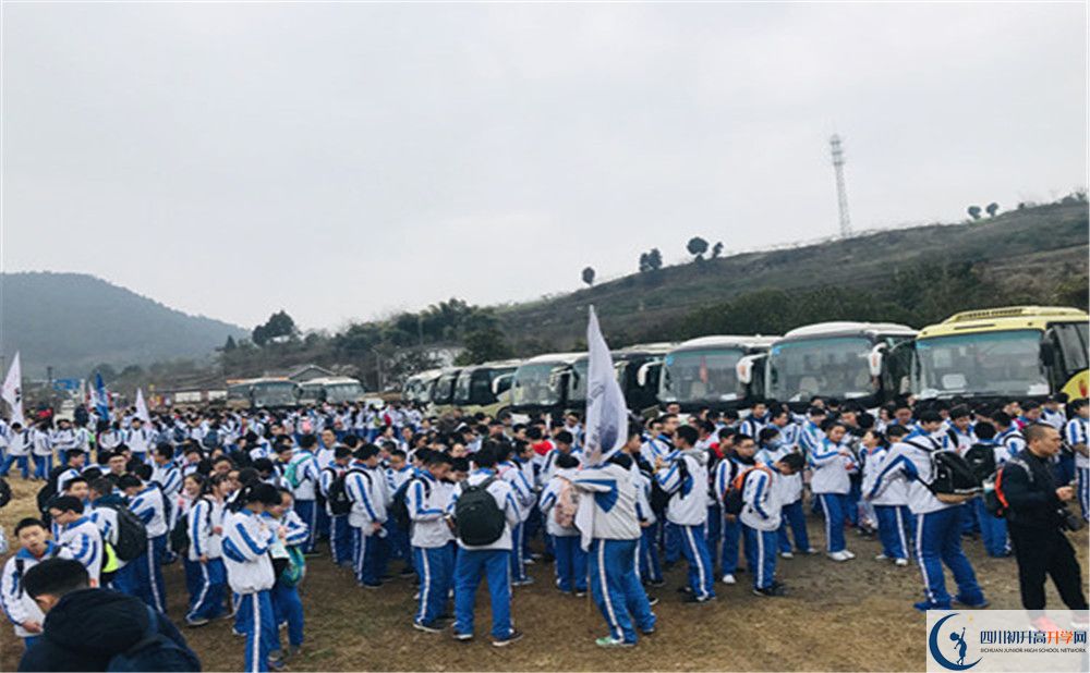 成都七中八一學(xué)校是重點(diǎn)中學(xué)嗎？