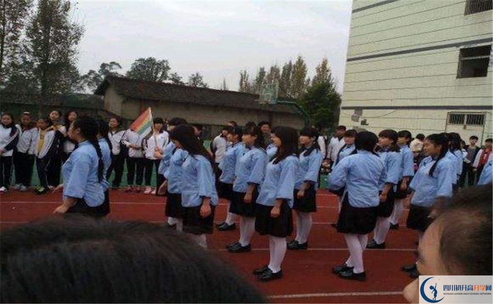 高板中學平行班中考重點率高嗎？