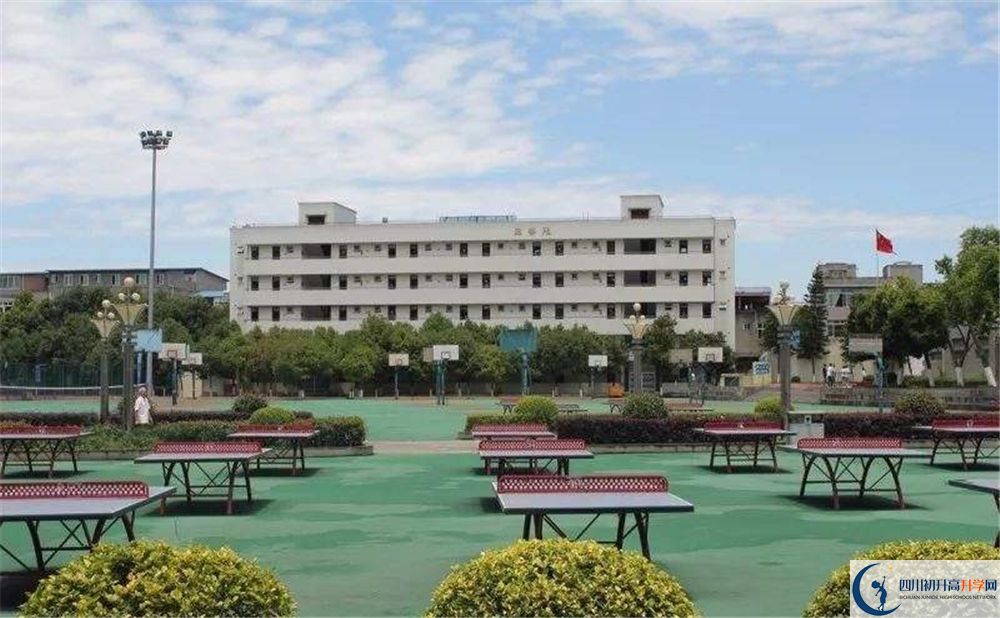 成都市籍田中學(xué)2020年高考人數(shù)是多少？