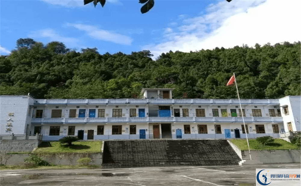 閬中市二龍中學(xué)高三診斷考試時(shí)間怎么安排？