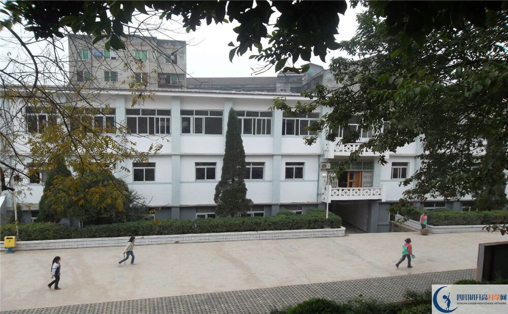 攔江中學(xué)2020年報名考試時間是否有調(diào)整？