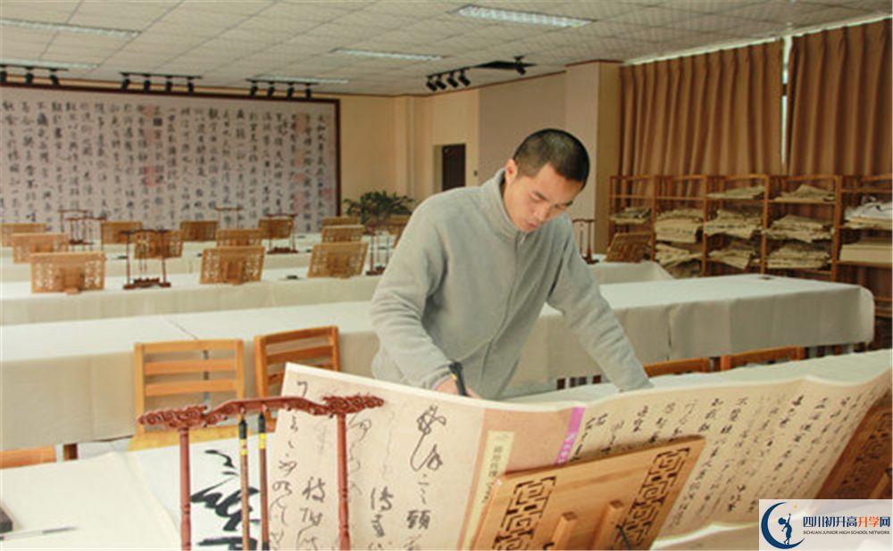 武侯中學(xué)2020年美術(shù)班的報(bào)考條件是什么？